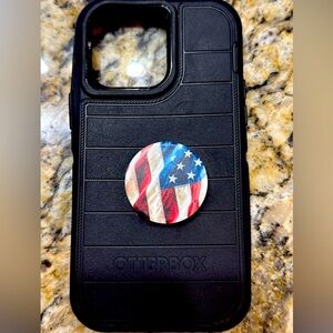 Otterbox defender pro like new with popsocket for an iPhone 14 Pro Max